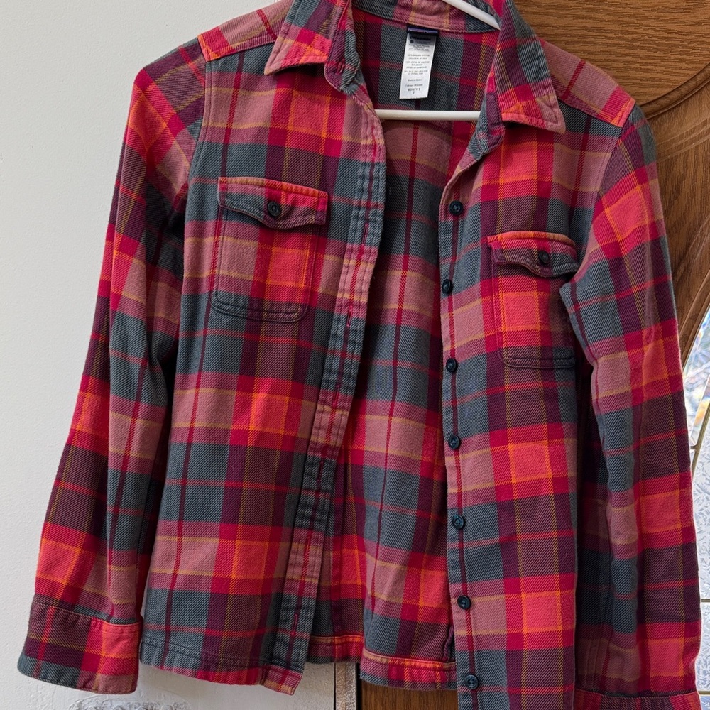 Patagonia Pink and Gray Checkered Shirt